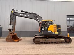 2018 Volvo ECR355EL crawler excavator, side view