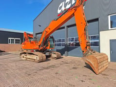 1996 Liebherr R 932 crawler excavator, side view