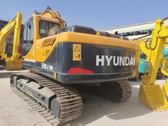 2020 Hyundai 220LC-9S crawler excavator, rear three-quarter view
