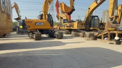 2022 JCB JS215LC crawler excavator, side view 2022 JCB JS215LC crawler excavator, side view