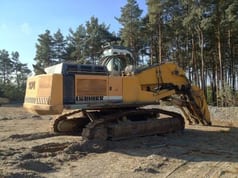 2004 Liebherr R974B HD crawler excavator, side view