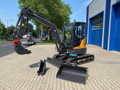 Berger Kraus BK4000KJS mini excavator, side view Berger Kraus BK4000KJS mini excavator, side view