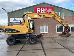 2003 Caterpillar M315C wheel excavator, side view