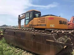 2020 Sany SY215C-8S amphibious excavator, side view 2020 Sany SY215C-8S amphibious excavator, side view