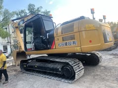 2024 Caterpillar 324D2 L crawler excavator, side view 2024 Caterpillar 324D2 L crawler excavator, side view