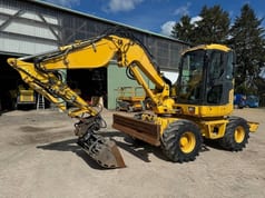 2013 Komatsu PW98MR-8 wheel excavator side view 2013 Komatsu PW98MR-8 wheel excavator side view