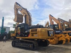2020 Caterpillar 336D2 crawler excavator, side view 2020 Caterpillar 336D2 crawler excavator, side view