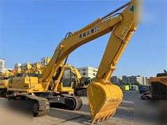 2016 Komatsu PC350-7 crawler excavator, side view