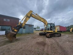 2012 New Holland E235BSR-2 crawler excavator, side view 2012 New Holland E235BSR-2 crawler excavator, side view