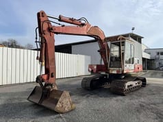1985 Poclain 75CKB crawler excavator, side view