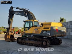 2013 Volvo EC380DL crawler excavator, side profile view