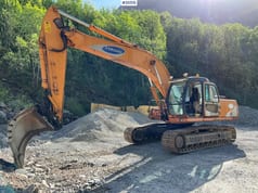 1999 Samsung SE210 LC-3 crawler excavator, side profile view 1999 Samsung SE210 LC-3 crawler excavator, side profile view