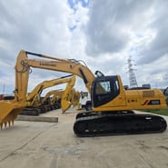 2020 LiuGong 925D crawler excavator side view 2020 LiuGong 925D crawler excavator side view