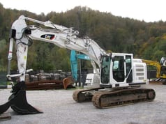 2014 Caterpillar 320EL crawler excavator, side profile view 2014 Caterpillar 320EL crawler excavator, side profile view