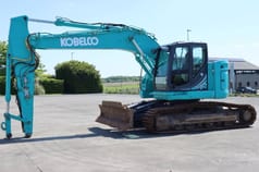 2017 Kobelco SK 230 SR LC crawler excavator side view 2017 Kobelco SK 230 SR LC crawler excavator side view