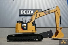 2015 Caterpillar 335FLCR crawler excavator, side view