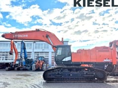 2018 Hitachi Zaxis 890 LCH-6 crawler excavator, side profile view 2018 Hitachi Zaxis 890 LCH-6 crawler excavator, side profile view