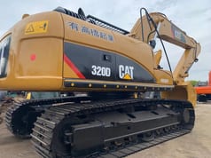 2010 Caterpillar 320D paletli ekskavatör, yandan görünüm 2010 Caterpillar 320D paletli ekskavatör, yandan görünüm