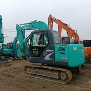 2018 Kobelco SK75-8 crawler excavator, rear three-quarter view