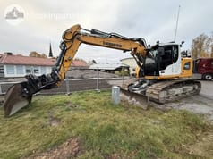 2023 Liebherr R920 COMPACT crawler excavator, side view 2023 Liebherr R920 COMPACT crawler excavator, side view