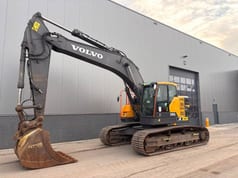 2018 Volvo ECR355EL crawler excavator, side profile view 2018 Volvo ECR355EL crawler excavator, side profile view