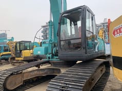 2011 Kobelco SK260LC-8 crawler excavator, front three-quarter view