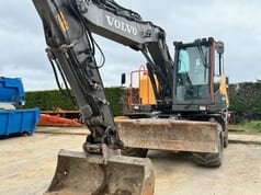 2016 Volvo EWR150E wheel excavator, front three-quarter view 2016 Volvo EWR150E wheel excavator, front three-quarter view