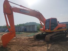 2022 Doosan DH220LC-7 crawler excavator, side profile view 2022 Doosan DH220LC-7 crawler excavator, side profile view