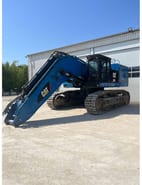 2019 Caterpillar 390F crawler excavator, side profile view 2019 Caterpillar 390F crawler excavator, side profile view
