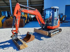 2017 Kubota KX71-3 mini excavator, side view