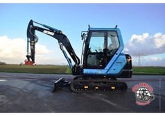 XCMG XE35U-EV mini excavator, side view