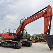 2018 Doosan DX225LCA crawler excavator, side profile view