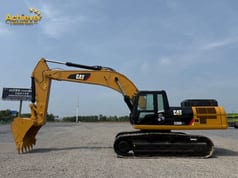 2024 Caterpillar 336D2L crawler excavator side view