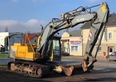 2004 Volvo EC160B NLC crawler excavator, side profile view 2004 Volvo EC160B NLC crawler excavator, side profile view