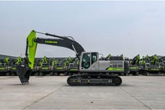 2025 Zoomlion ZE385G crawler excavator, side view 2025 Zoomlion ZE385G crawler excavator, side view