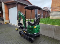 Mini excavator 1.4t, rear three-quarter view
