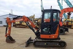 2025 Hitachi 30 crawler excavator, side view