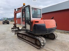 2004 Kubota KX251A crawler excavator, rear three-quarter view 2004 Kubota KX251A crawler excavator, rear three-quarter view
