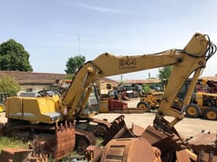 2001 Liebherr R944 Litronic crawler excavator side view 2001 Liebherr R944 Litronic crawler excavator side view