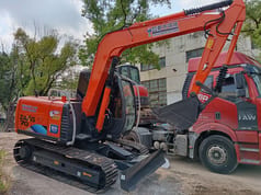 2024 Hitachi ZAXIS 70 mini excavator side view 2024 Hitachi ZAXIS 70 mini excavator side view