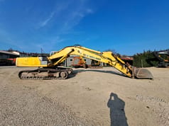 2008 New Holland E385B crawler excavator, side view