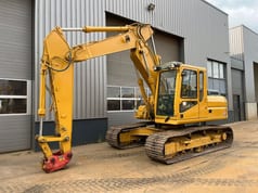 2000 Caterpillar 315BL crawler excavator, side view