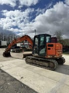 2016 Hitachi ZX85USB-5A crawler excavator, side view 2016 Hitachi ZX85USB-5A crawler excavator, side view