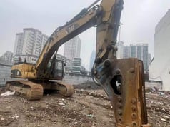 2006 Caterpillar 345B crawler excavator with hydraulic breaker attachment