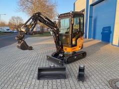Berger Kraus BK2000NKSR mini excavator, side view Berger Kraus BK2000NKSR mini excavator, side view