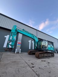 2019 Kobelco SK210LC-10 Гусеничный экскаватор