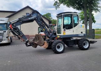 Escavatore gommato Schaeff TW95 del 2017