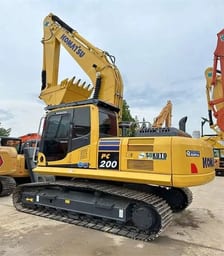 2022 Komatsu PC200-8 Paletli Ekskavatör 2022 Komatsu PC200-8 Paletli Ekskavatör