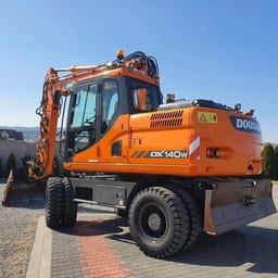 Doosan DX140W Escavatore Gomma Doosan DX140W Escavatore Gomma