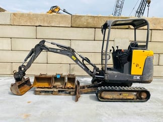 2010 Volvo EC18C Міні-екскаватор